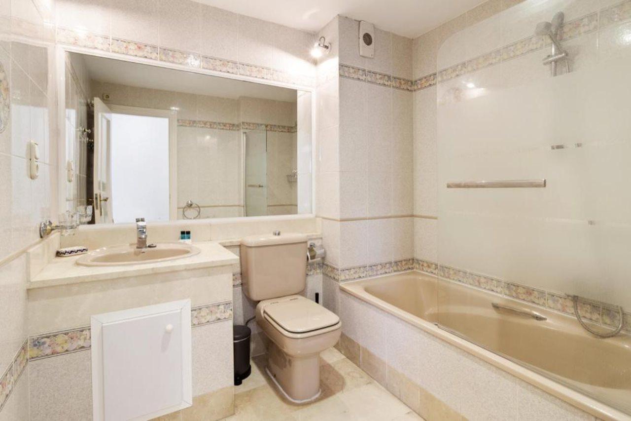 Heritage Resorts At Matchroom Fuengirola Exteriör bild